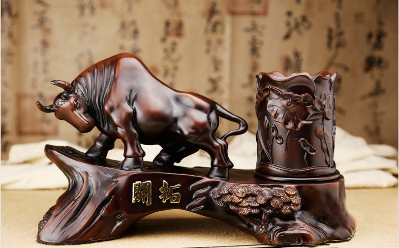 笨拙的勁牛：寓意著百業(yè)俱興，財源廣進，蒸蒸如上