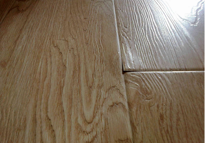 木地板地面松動(dòng)