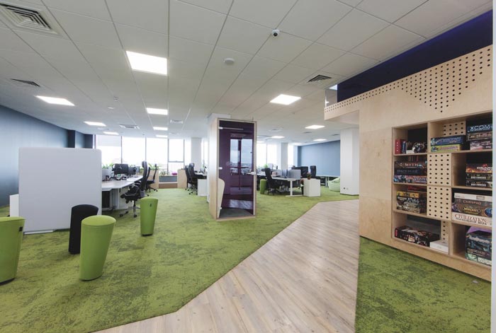 網(wǎng)絡(luò)游戲開發(fā)商辦公區(qū)域辦公室裝修設(shè)計(jì)案例