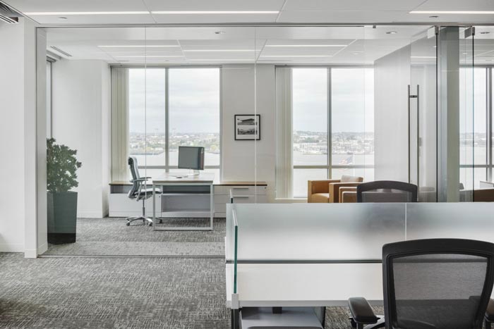 投資公司總經(jīng)理辦公室裝修設(shè)計案例效果圖