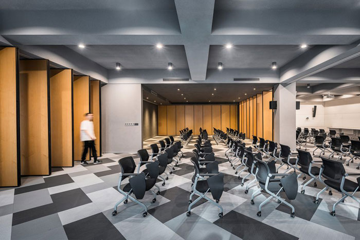 集團總部辦公樓多功能廳設(shè)計方案