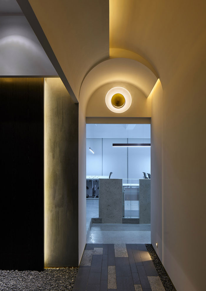 1300平方辦公室走廊裝修設(shè)計效果圖