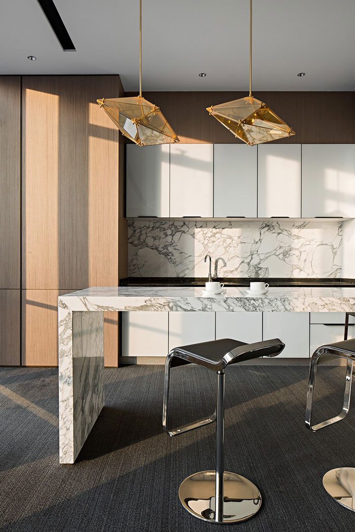 投資公司辦公室茶水間細(xì)節(jié)裝修設(shè)計效果圖