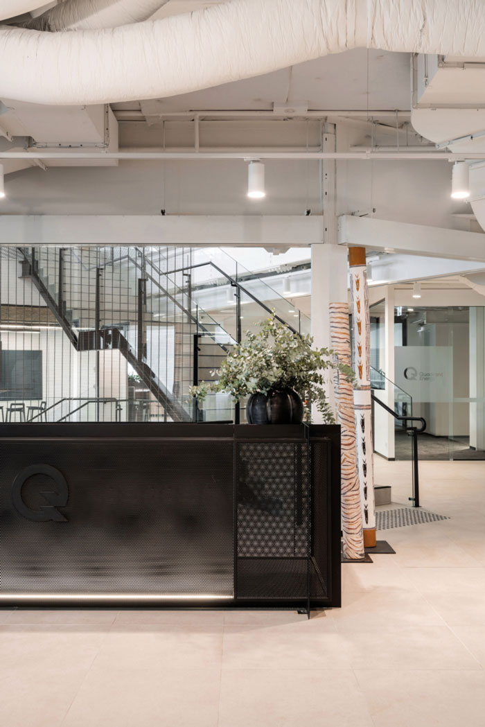 5000平方辦公室前臺裝修設(shè)計效果圖