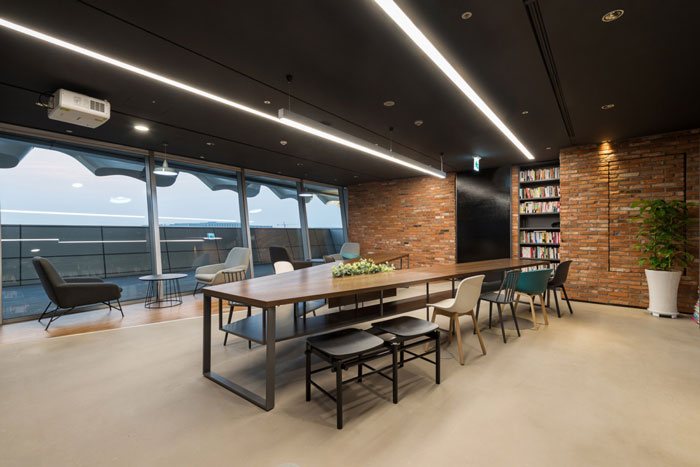 塑料材料公司辦公室閱讀區(qū)裝修設(shè)計效果圖