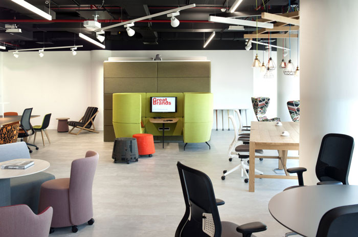 廠家辦公室接待區(qū)裝修設(shè)計效果圖