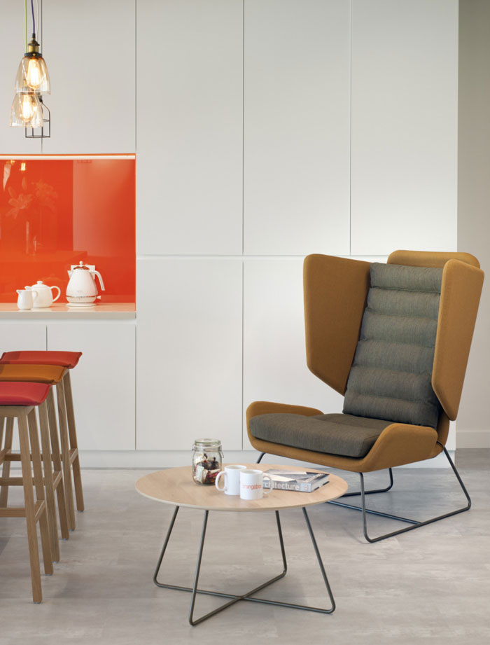 廠家辦公室休息區(qū)裝修設(shè)計效果圖