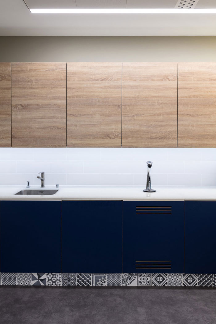 金融機(jī)構(gòu)辦公室茶水間細(xì)節(jié)裝修設(shè)計效果圖