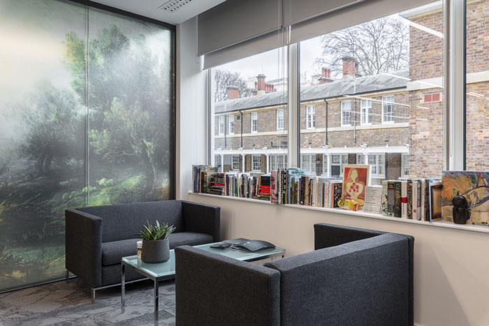 金融機(jī)構(gòu)辦公室閱讀區(qū)裝修設(shè)計效果圖