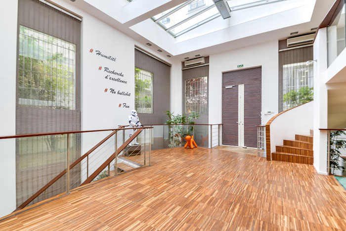 兩層550平方辦公室進(jìn)門(mén)區(qū)裝修設(shè)計(jì)效果圖