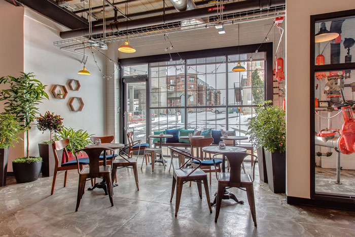 策劃公司辦公室進門區(qū)裝修設計效果圖