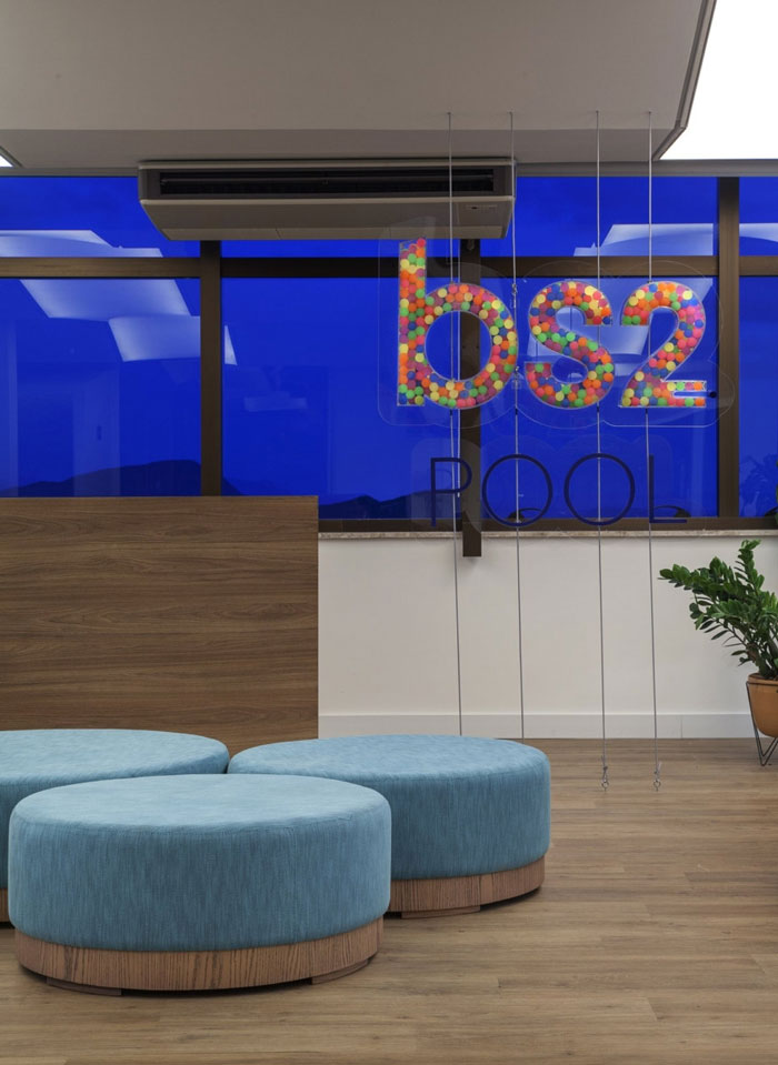 金融企業(yè)辦公室接待區(qū)裝修設計效果圖