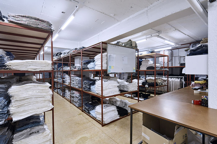 服裝廠(chǎng)房辦公室倉(cāng)庫(kù)裝修設(shè)計(jì)效果圖