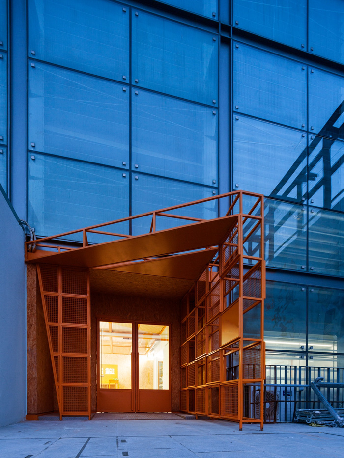 廠家辦公樓入口裝修設(shè)計(jì)效果圖