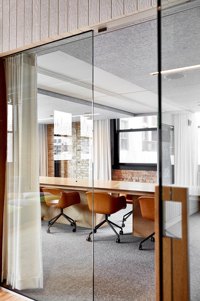 金融服務(wù)公司會議室裝修設(shè)計(jì)效果圖