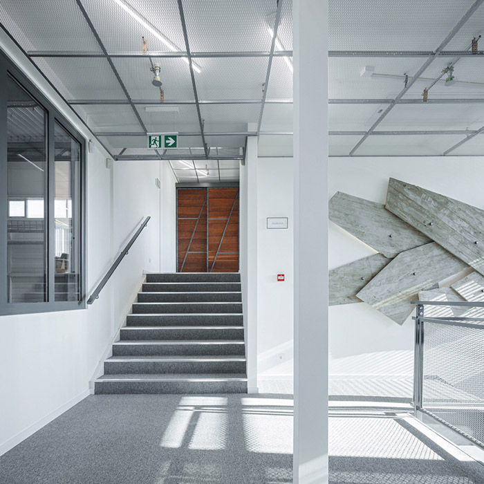 運輸公司辦公室入口裝修設(shè)計效果圖