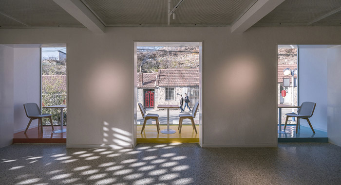 鄉(xiāng)村酒吧過道裝修設(shè)計(jì)效果圖