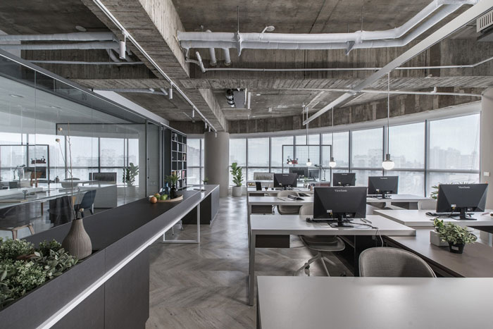 灰色系辦公室辦公區(qū)裝修設計效果圖