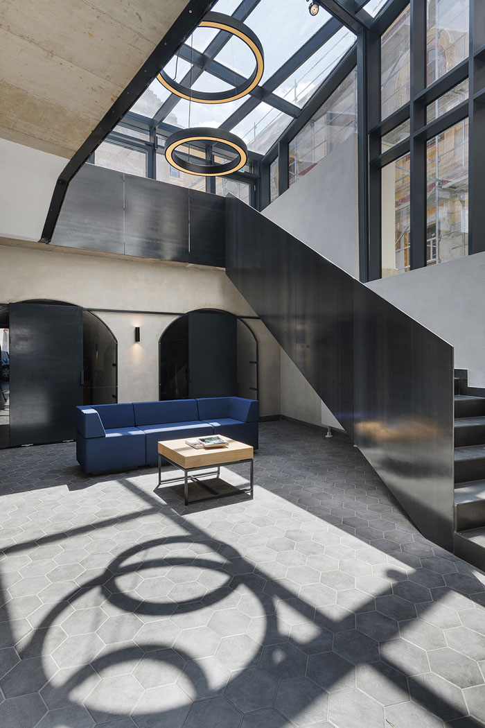 舊廠房改造辦公室接待區(qū)裝修設計效果圖