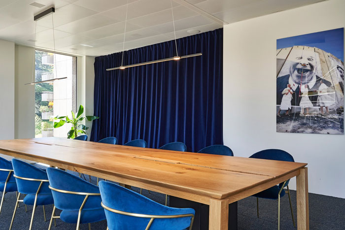 研究機(jī)構(gòu)辦公室會(huì)議室裝修設(shè)計(jì)效果圖