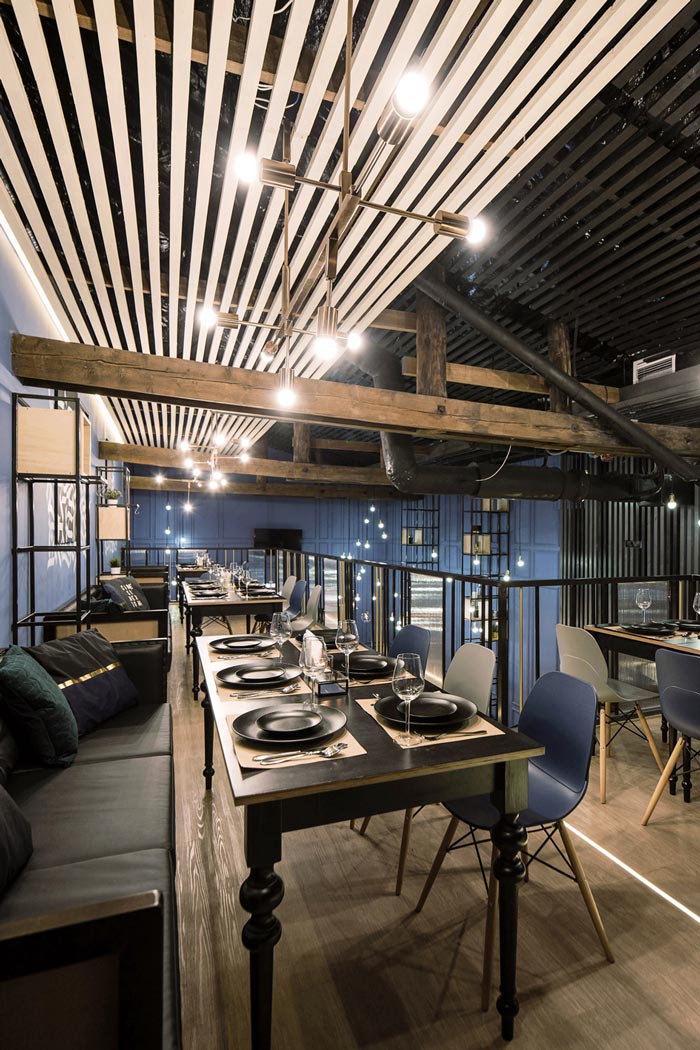 233平方工業(yè)風酒吧二樓設計方案